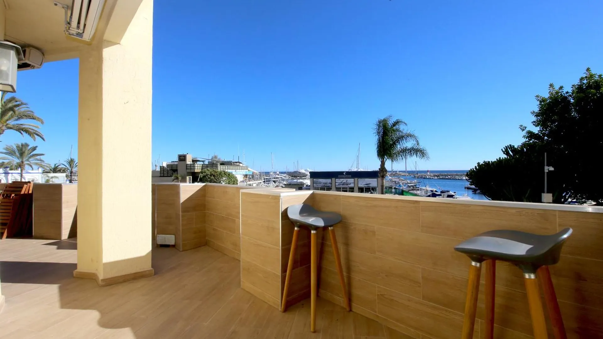 Estepona Port Apartment Aisha
