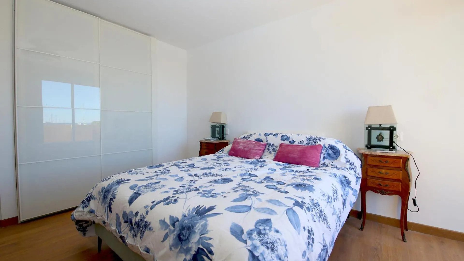 Estepona Port Apartment Aisha